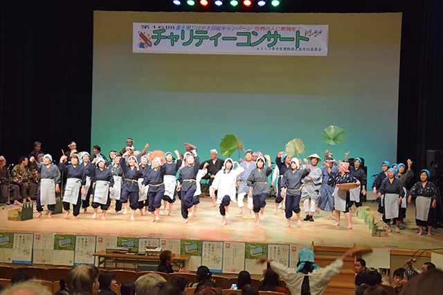 見事な劇や踊りを披露した母校区振興会のみなさん