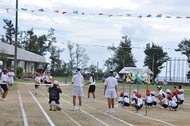 小学生の短距離走