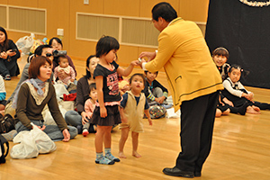 子どもに大人気の手品