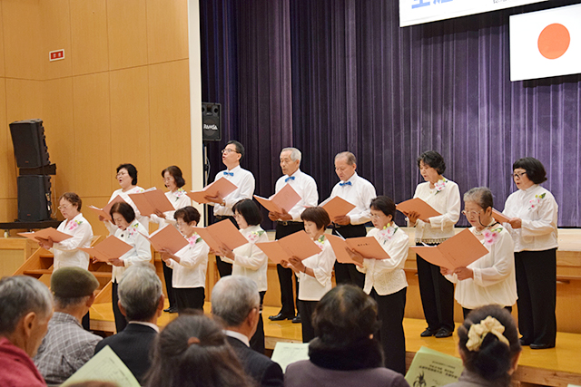 素敵な歌声を響かせた「歌声のつどい」教室