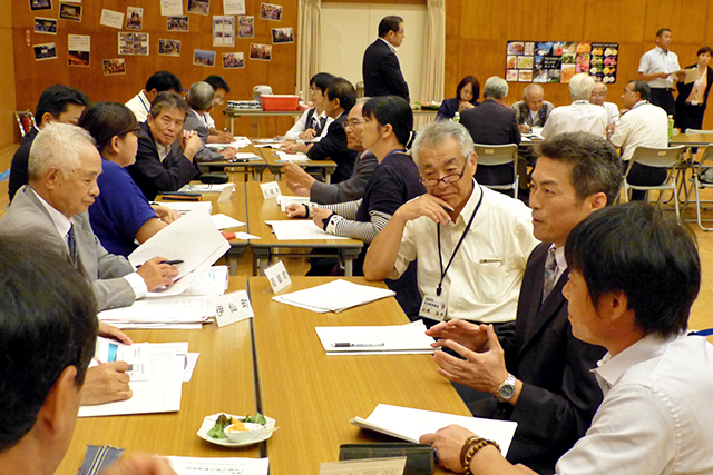 グループ協議での活発な意見交換