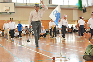 見事なホールインに思わずガッツポーズ