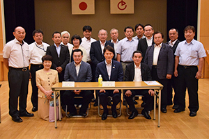 同日は徳之島町議会と知事の『語る会』も開催