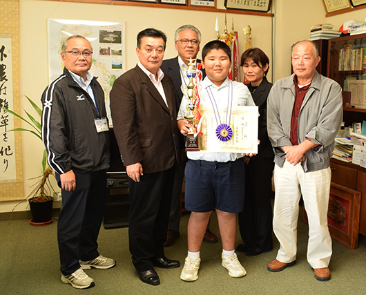 全日本小学生相撲四年生の部で優勝した市来崎大祐君