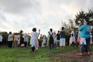 佐渡地区の踊りの最後は井之川八幡神社にて