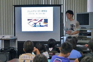 徳高美術教諭・平野良光先生のシルクスクリーン講義
